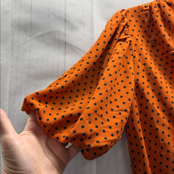 Haute Monde NWT Orange and Black Polka Dot Short Sleeve Surplice Blouse Bodysuit - Picture 3 of 12